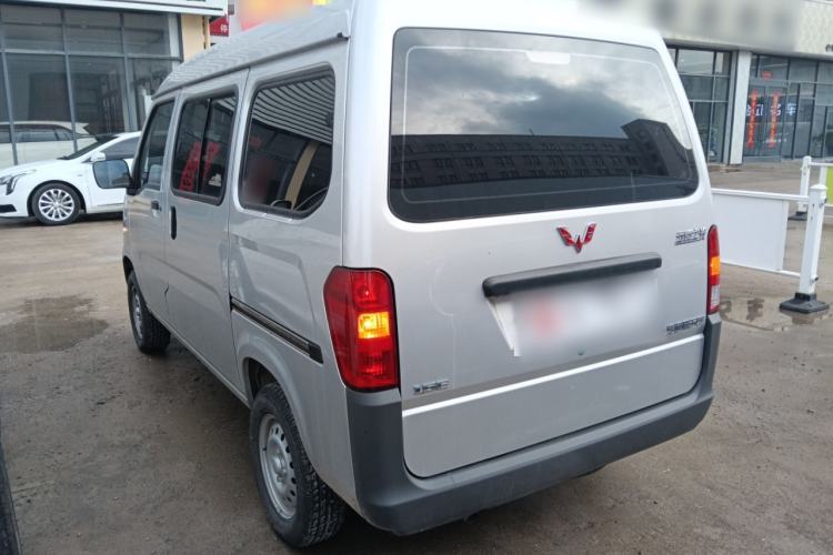 Used Wuling Zhiguang 2023 1.5L Practical Version 5/7 Seats Rear Left 45 Deg