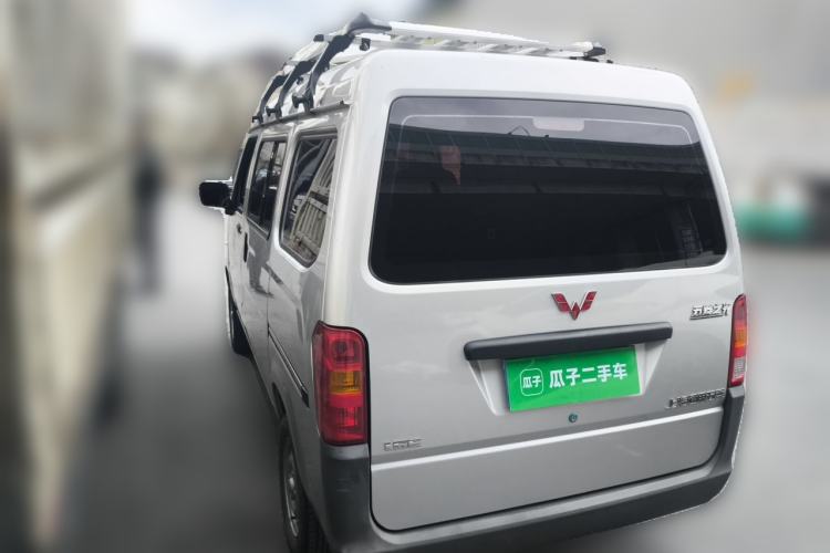 Used Wuling Zhiguang 2023 1.5L Practical Version 5/7 Seats Rear Left 45 Deg