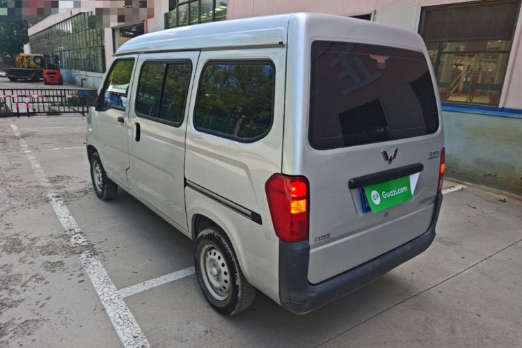 Used Wuling Zhiguang 2023 1.5L Practical Version 5/7 Seats Rear Left 45 Deg