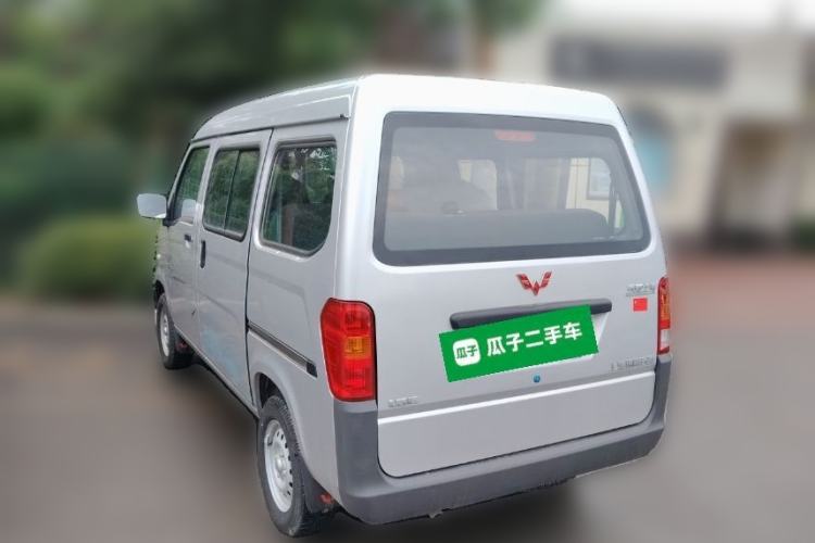 Used Wuling Zhiguang 2023 1.5L Practical Version 5/7 Seats Rear Left 45 Deg