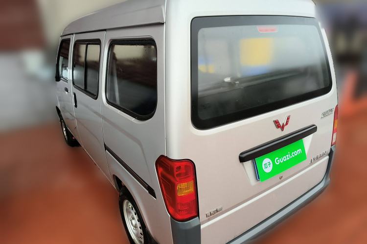 Used Wuling Zhiguang 2023 1.5L Practical Version 5/7 Seats Rear Left 45 Deg