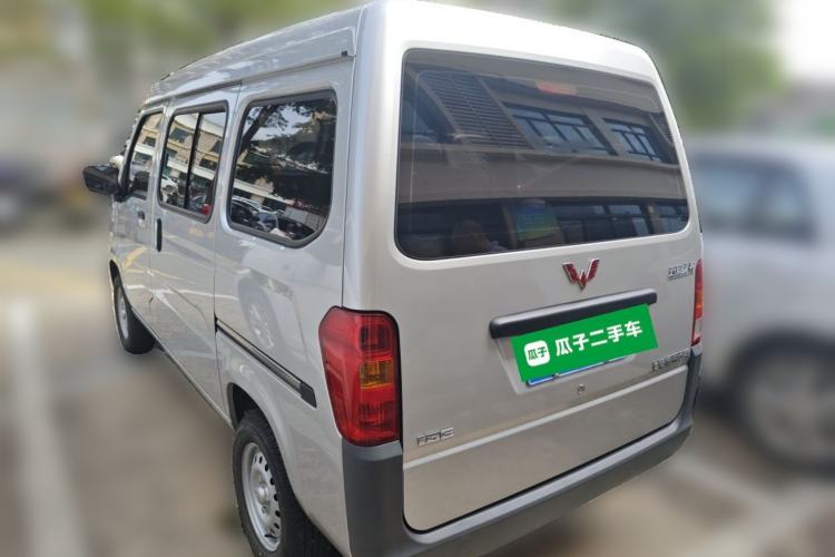 Used Wuling Zhiguang 2023 1.5L Practical Version 5/7 Seats Rear Left 45 Deg