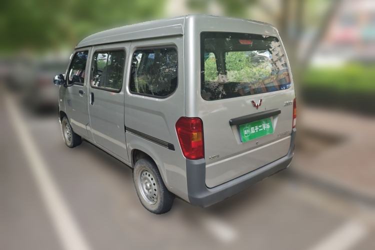 Used Wuling Zhiguang 2023 1.5L Practical Version 5/7 Seats Rear Left 45 Deg