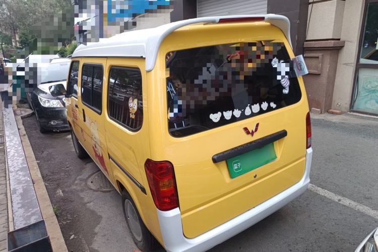 Used Wuling Zhiguang 2023 1.5L Practical Version 5/7 Seats Rear Left 45 Deg