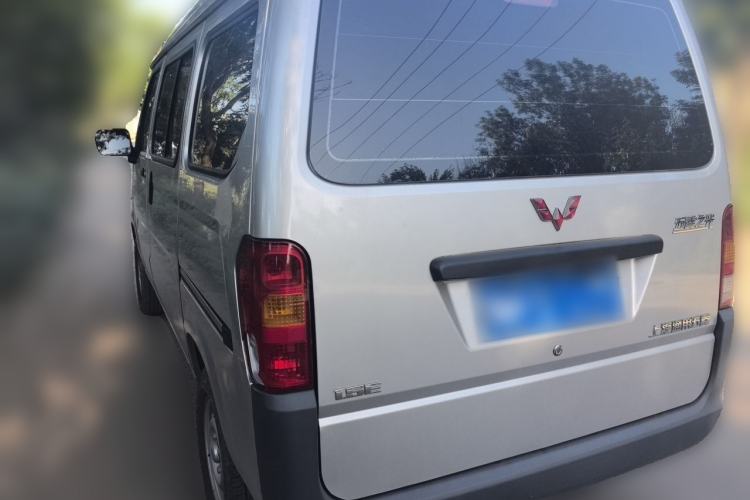 Used Wuling Zhiguang 2023 1.5L Practical Version 5/7 Seats Rear Left 45 Deg