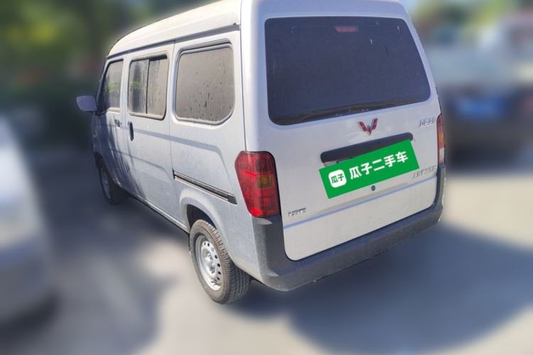 Used Wuling Zhiguang 2023 1.5L Practical Version 5/7 Seats Rear Left 45 Deg
