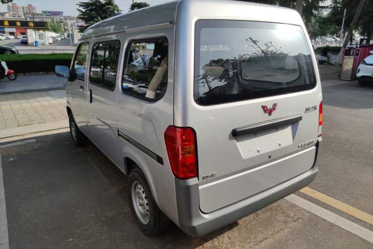 Used Wuling Zhiguang 2023 1.5L Practical Version 5/7 Seats Rear Left 45 Deg