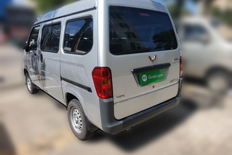 Used Wuling Zhiguang 2023 1.5L Practical Version 5/7 Seats Rear Left 45 Deg