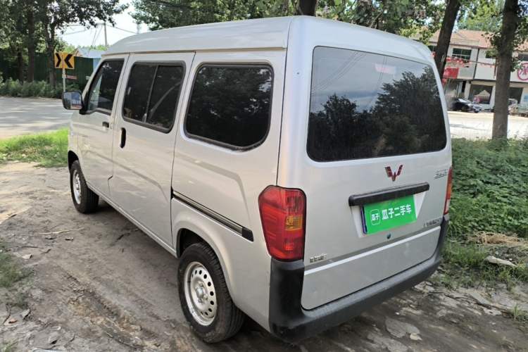 Used Wuling Zhiguang 2023 1.5L Practical Version 5/7 Seats Rear Left 45 Deg