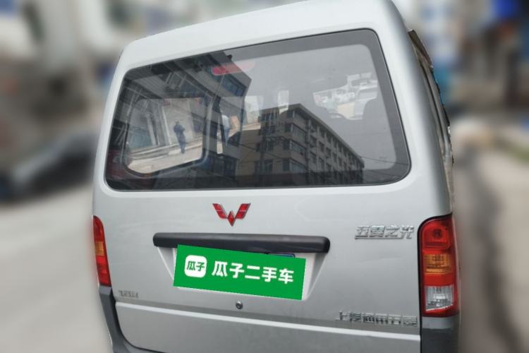 Used Wuling Zhiguang 2023 1.5L Practical Version 5/7 Seats Rear