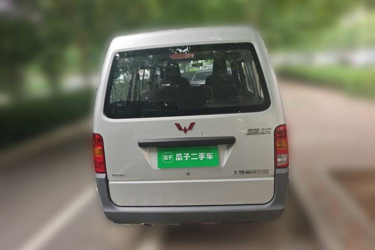 Used Wuling Zhiguang 2023 1.5L Practical Version 5/7 Seats Rear