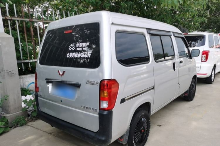 Used Wuling Zhiguang 2023 1.5L Practical Version 5/7 Seats Rear Right 45 Deg