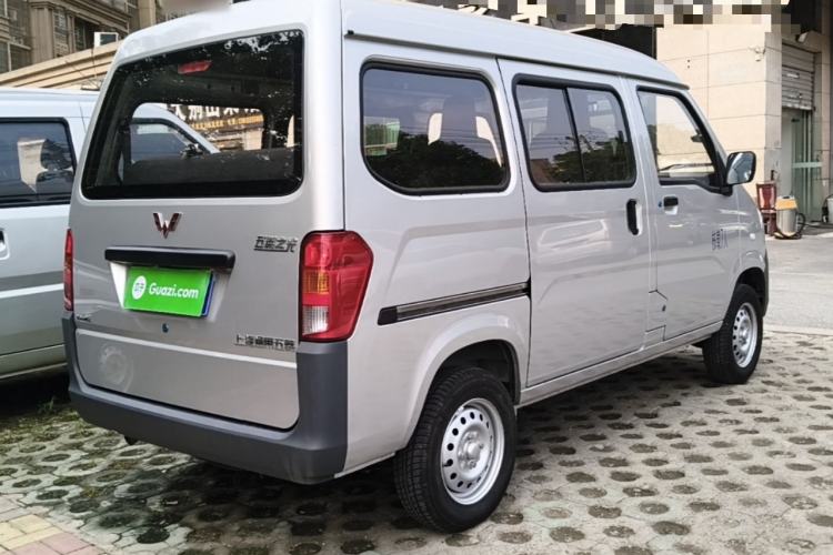 Used Wuling Zhiguang 2023 1.5L Practical Version 5/7 Seats Rear Right 45 Deg