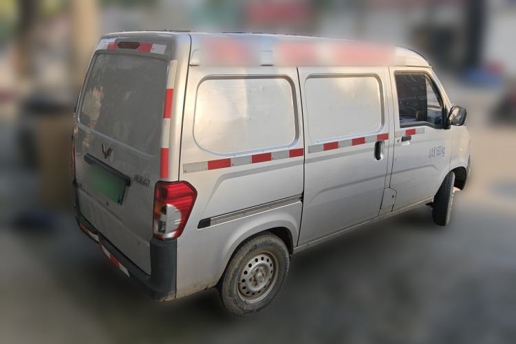 Used Wuling Zhiguang 2023 1.5L Utility Version with Enclosed Windows 2 Seats Rear Right 45 Deg