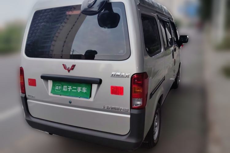 Used Wuling Zhiguang 2023 1.5L Practical Version 5/7 Seats Rear Right 45 Deg