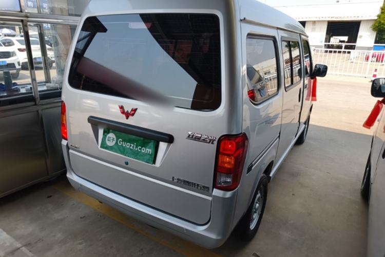 Used Wuling Zhiguang 2023 1.5L Practical Version 5/7 Seats Rear Right 45 Deg