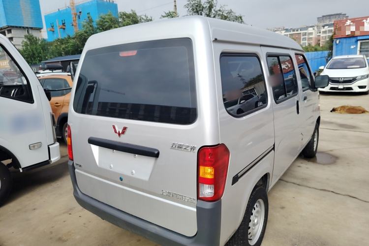 Used Wuling Zhiguang 2023 1.5L Practical Version 5/7 Seats Rear Right 45 Deg
