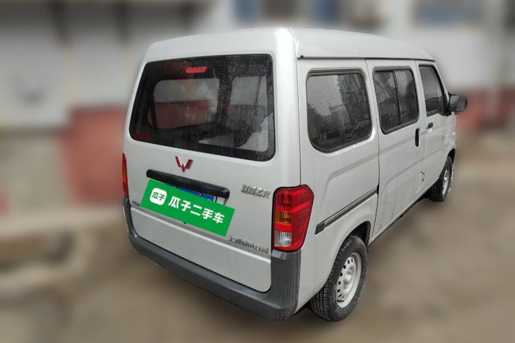 Used Wuling Zhiguang 2023 1.5L Practical Version 5/7 Seats Rear Right 45 Deg