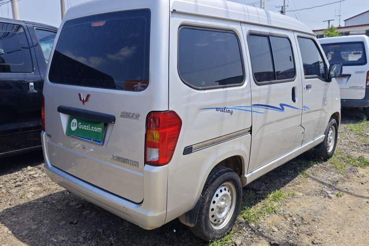 Used Wuling Zhiguang 2023 1.5L Practical Version 5/7 Seats Rear Right 45 Deg