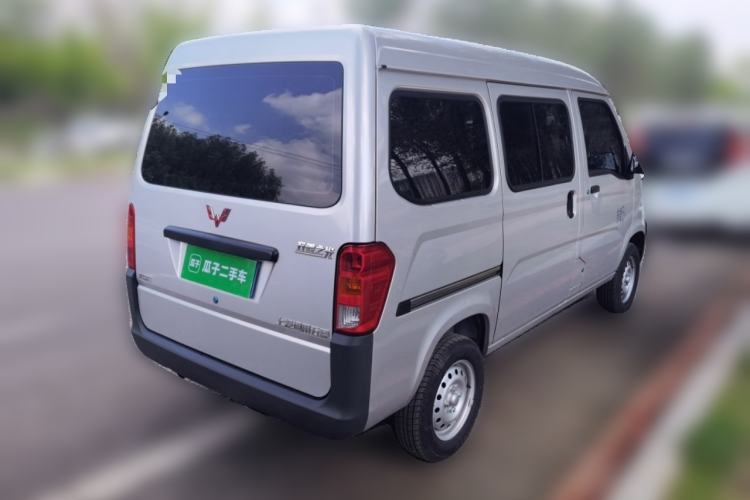 Used Wuling Zhiguang 2023 1.5L Practical Version 5/7 Seats Rear Right 45 Deg