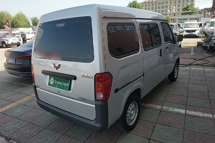 Used Wuling Zhiguang 2023 1.5L Practical Version 5/7 Seats Rear Right 45 Deg