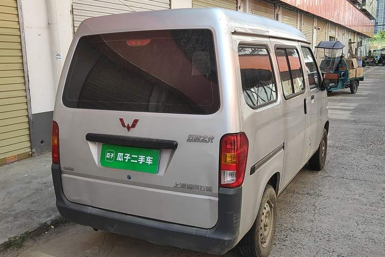 Used Wuling Zhiguang 2023 1.5L Practical Version 5/7 Seats Rear Right 45 Deg