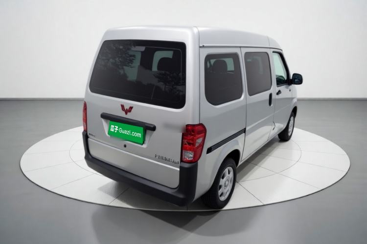 Used Wuling Zhiguang 2023 1.5L Practical Version 5/7 Seats Rear Right 45 Deg