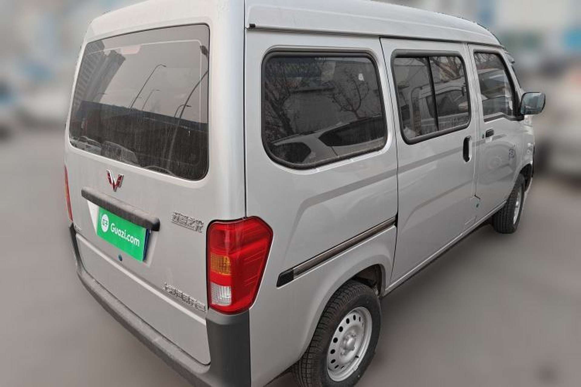 Used Wuling Zhiguang 2023 1.5L Practical Version 5/7 Seats Rear Right 45 Deg