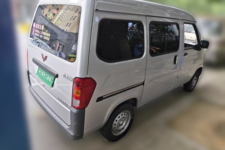 Used Wuling Zhiguang 2023 1.5L Practical Version 5/7 Seats Rear Right 45 Deg