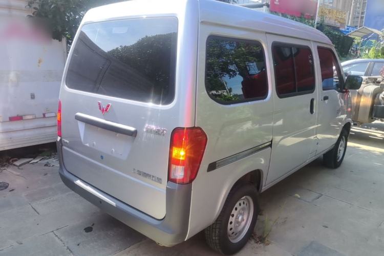Used Wuling Zhiguang 2023 1.5L Practical Version 5/7 Seats Rear Right 45 Deg
