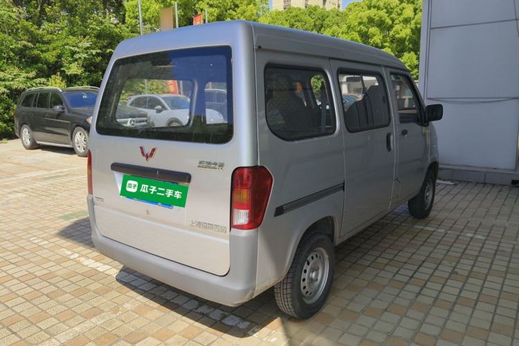 Used Wuling Zhiguang 2023 1.5L Practical Version 5/7 Seats Rear Right 45 Deg
