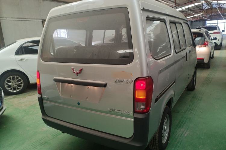 Used Wuling Zhiguang 2023 1.5L Practical Version 5/7 Seats Rear Right 45 Deg