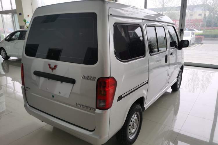 Used Wuling Zhiguang 2023 1.5L Practical Version 5/7 Seats Rear Right 45 Deg