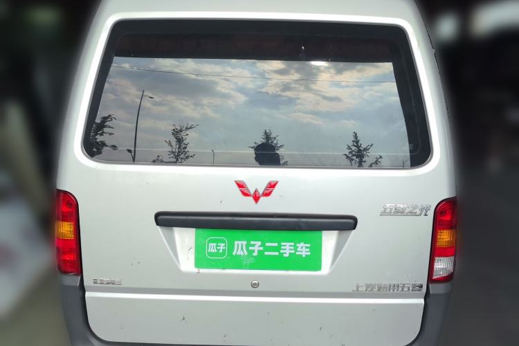 Used Wuling Zhiguang 2023 1.5L Practical Version 5/7 Seats Rear