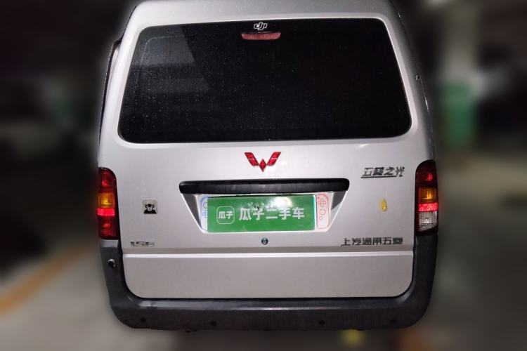 Used Wuling Zhiguang 2023 1.5L Practical Version 5/7 Seats Rear