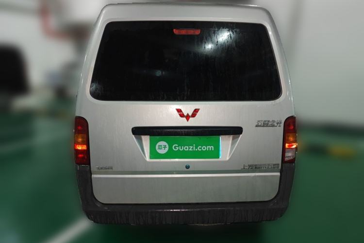 Used Wuling Zhiguang 2023 1.5L Practical Version 5/7 Seats Rear