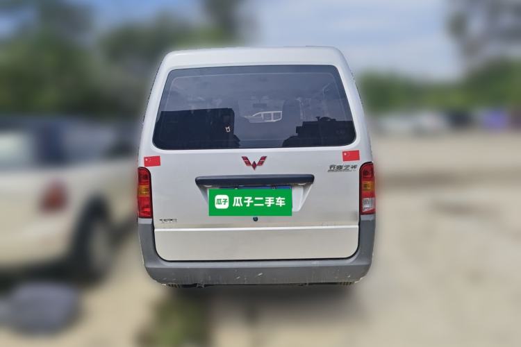 Used Wuling Zhiguang 2023 1.5L Practical Version 5/7 Seats Rear