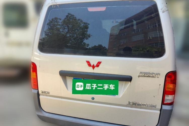 Used Wuling Zhiguang 2023 1.5L Practical Version 5/7 Seats Rear