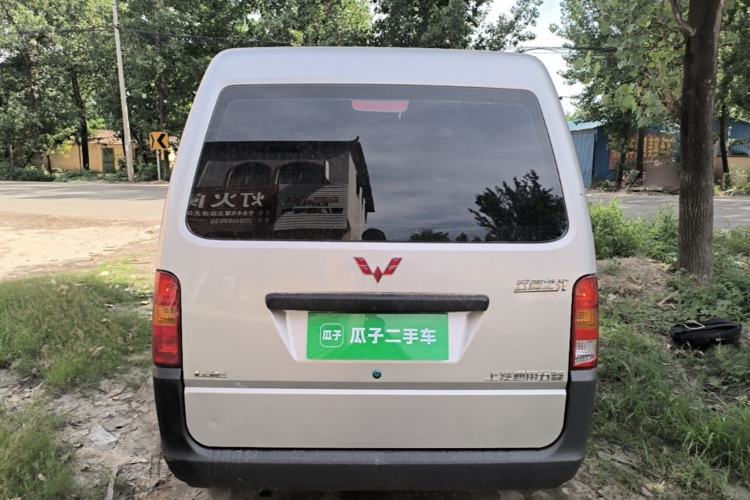 Used Wuling Zhiguang 2023 1.5L Practical Version 5/7 Seats Rear