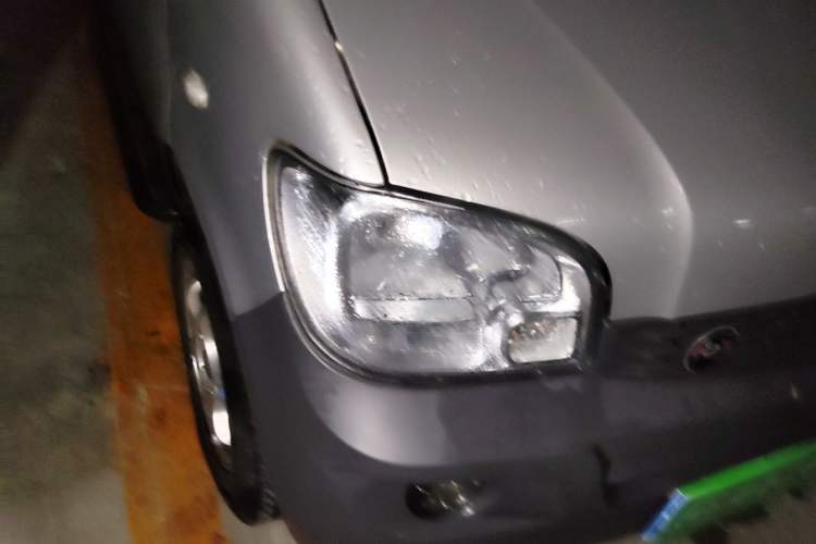 Used Wuling Zhiguang 2023 1.5L Practical Version 5/7 Seats Right Front Headlight