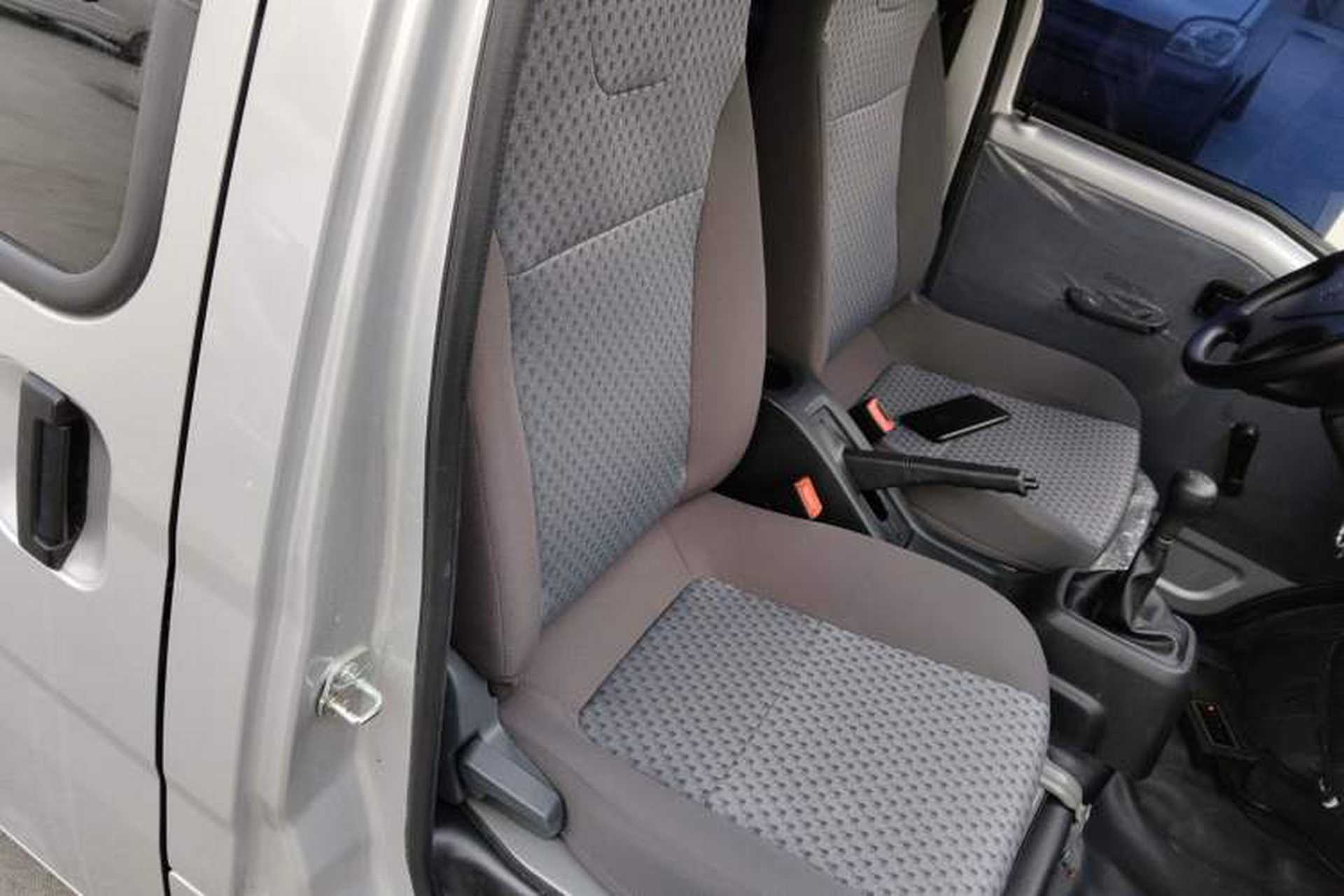 Used Wuling Zhiguang 2023 1.5L Practical Version 5/7 Seats Right Front Seat