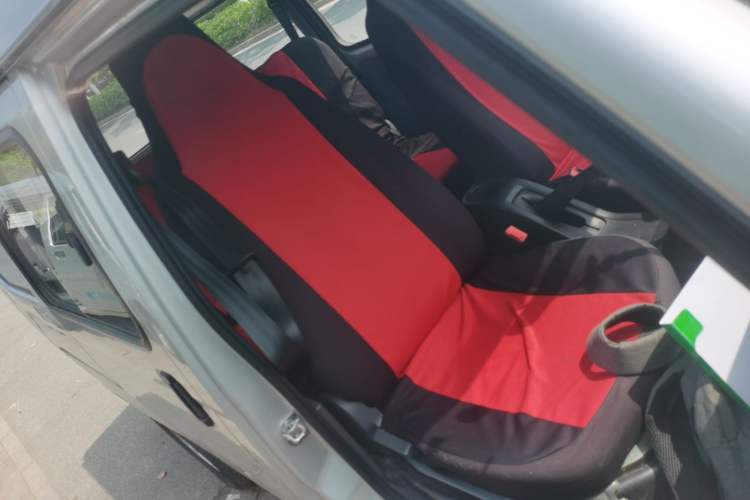Used Wuling Zhiguang 2023 1.5L Practical Version 5/7 Seats Right Front Seat