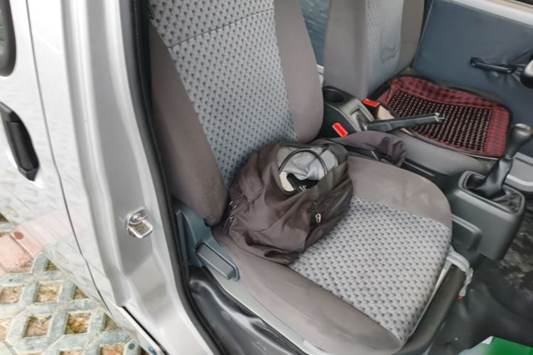 Used Wuling Zhiguang 2023 1.5L Practical Version 5/7 Seats Right Front Seat