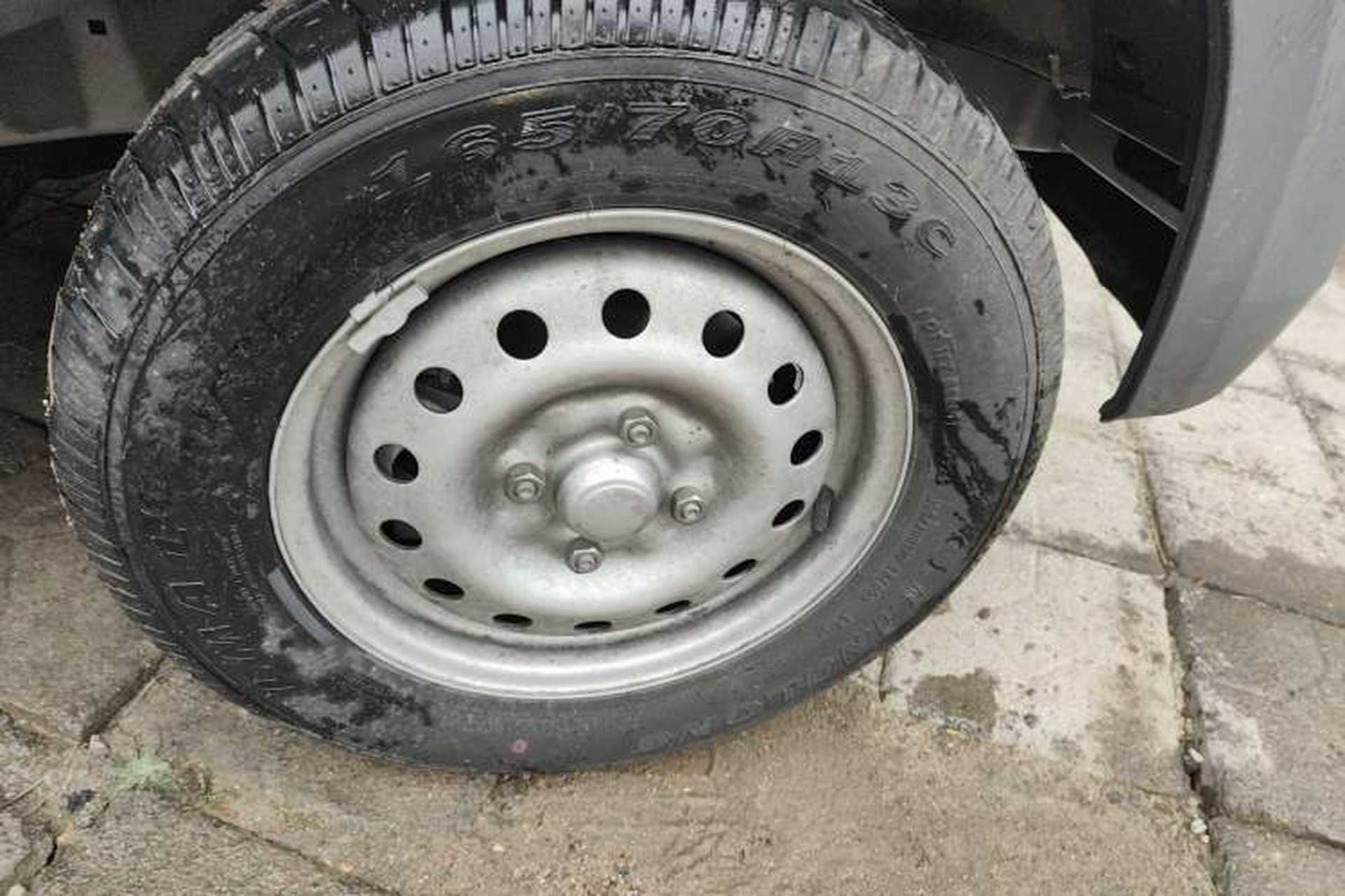 Used Wuling Zhiguang 2023 1.5L Practical Version 5/7 Seats Right Front Wheel Hub