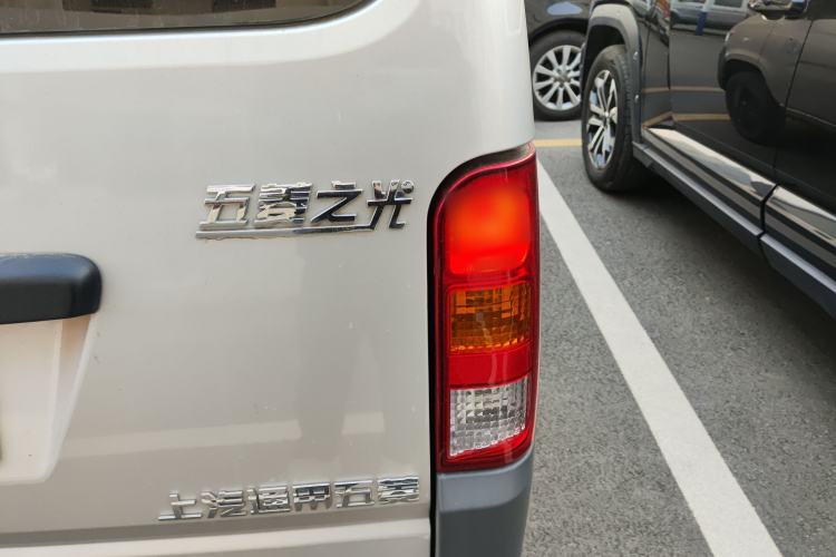 Used Wuling Zhiguang 2023 1.5L Practical Version 5/7 Seats Right Rear Taillight