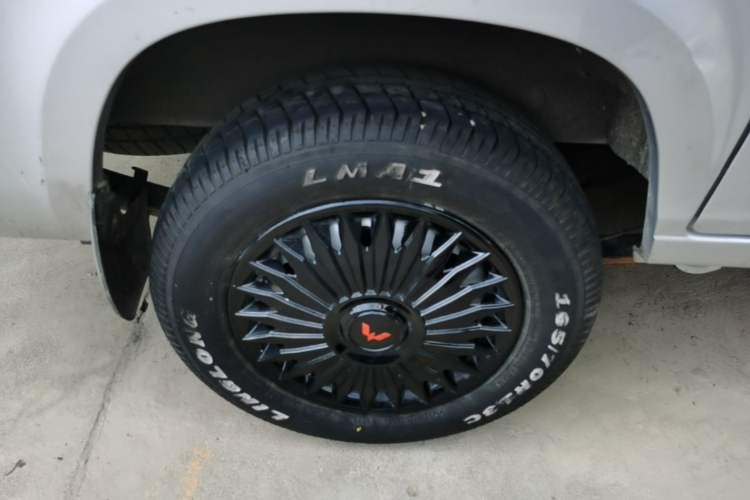 Used Wuling Zhiguang 2023 1.5L Practical Version 5/7 Seats Right Rear Wheel Hub