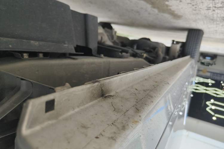 Used Wuling Zhiguang 2023 1.5L Practical Version 5/7 Seats Right Side Sill