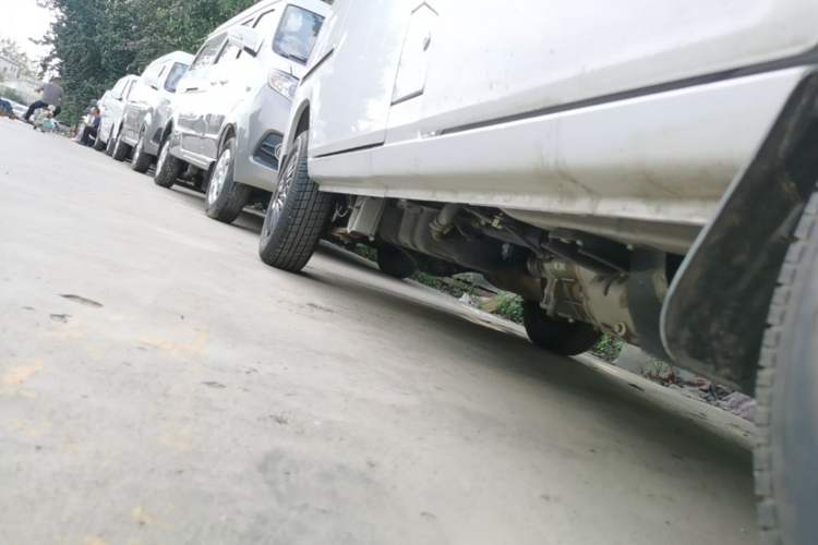 Used Wuling Zhiguang 2023 1.5L Practical Version 5/7 Seats Right Side Sill