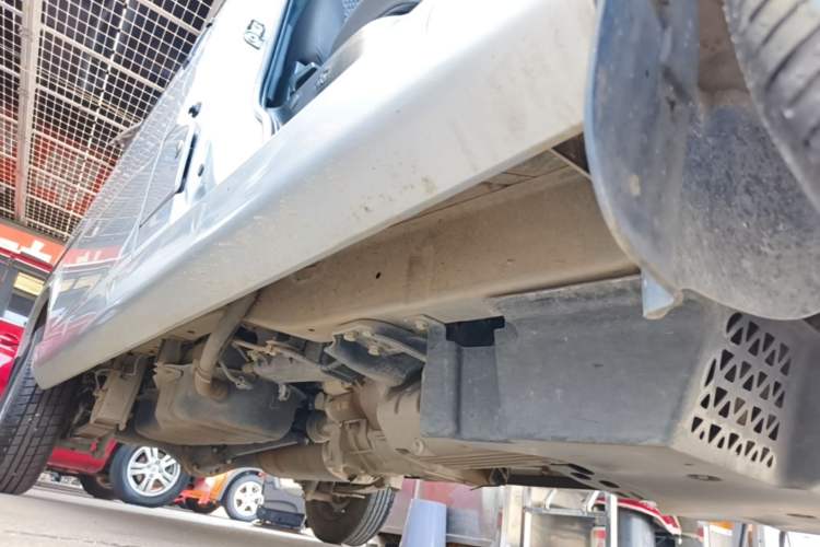 Used Wuling Zhiguang 2023 1.5L Practical Version 5/7 Seats Right Side Sill