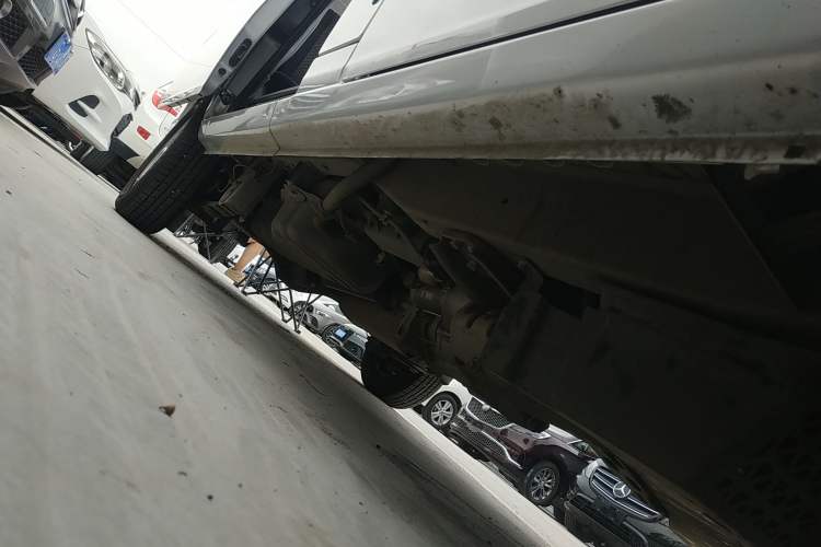 Used Wuling Zhiguang 2023 1.5L Practical Version 5/7 Seats Right Side Sill